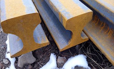 A customer purchase qu100 steel rails from our company