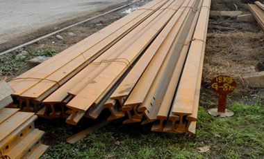 David from Indonesia purchases about 40 tons A100 steel rails for port projects