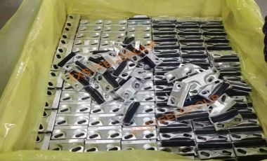 Zongxiang Company Export 9000 Sets 9216 Rail Clamp to Africa