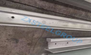 ZongXiang company export 10 ton hot dip galvanized jis37a rail to Thailand