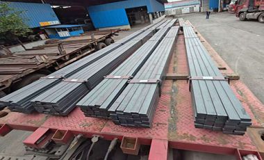 ZongXiang exported a batch of 50x30 hot rolled square bar to American
