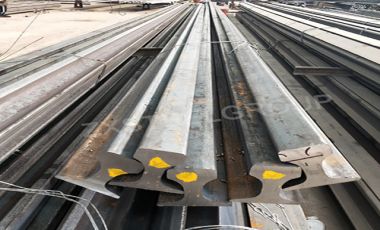 ZongXiang exported a batch of QU70 crane rail to Australia