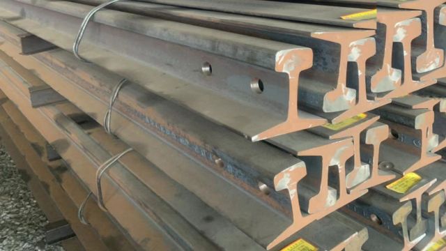AUS 1085 Standard Steel Rail